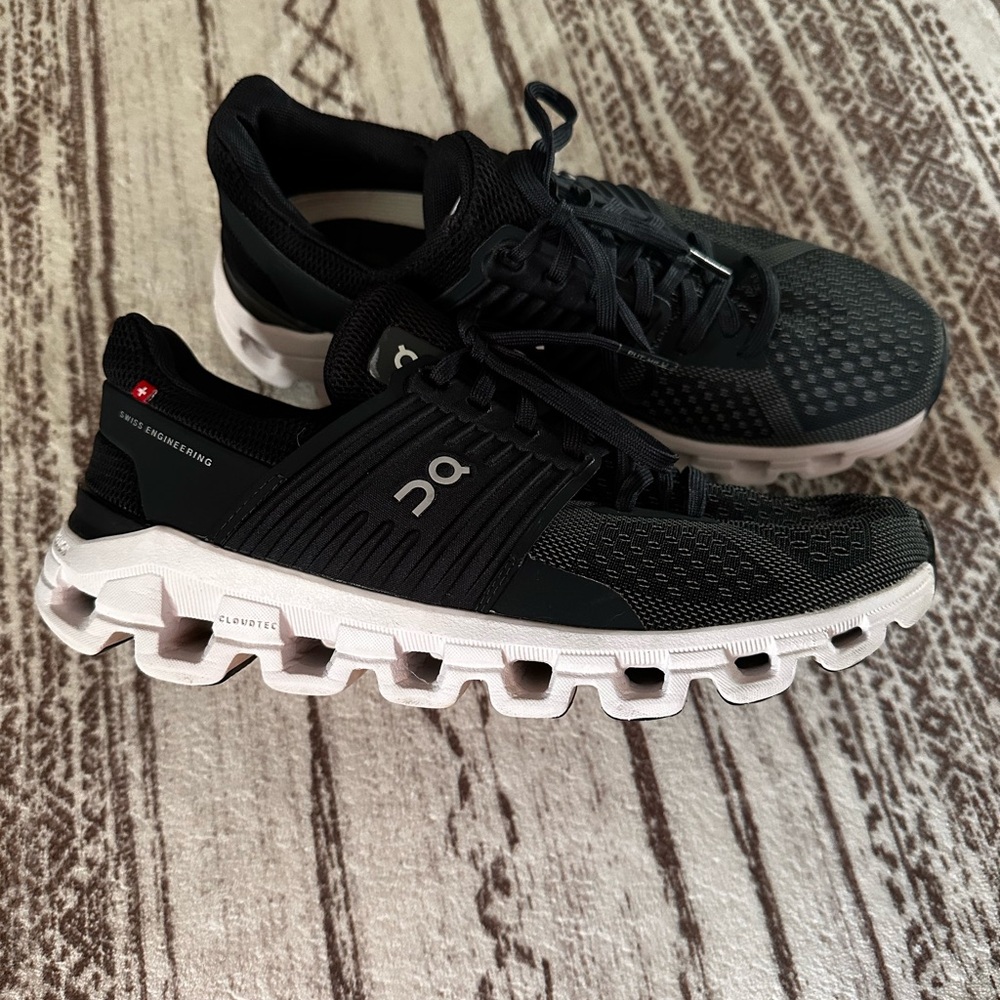 ON WOMENS CLOUD 5 SNEAKERS